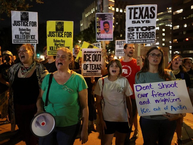 Penembakan Warga Venezuela oleh ICE Picu Protes di Texas